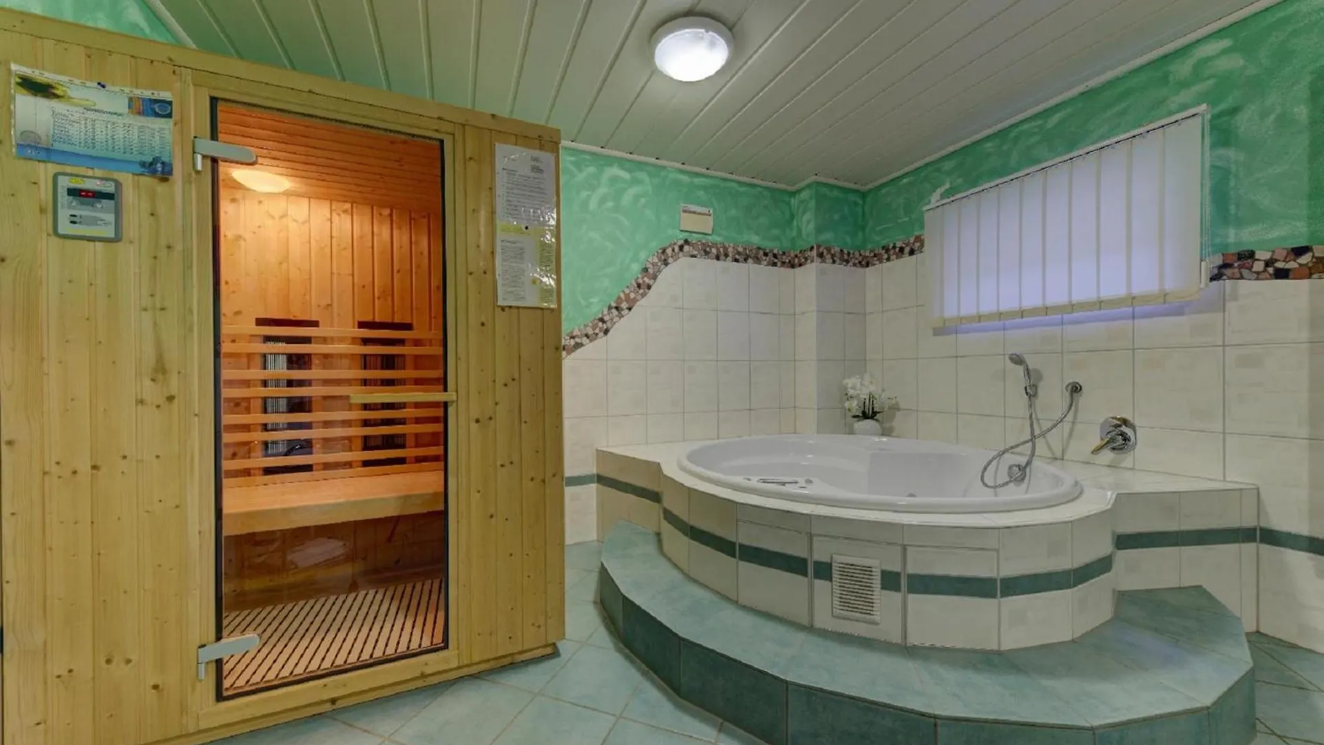Ferienwohnungen Holzferienhaeuser Leithenwald Zwiesel 0*,  Germany